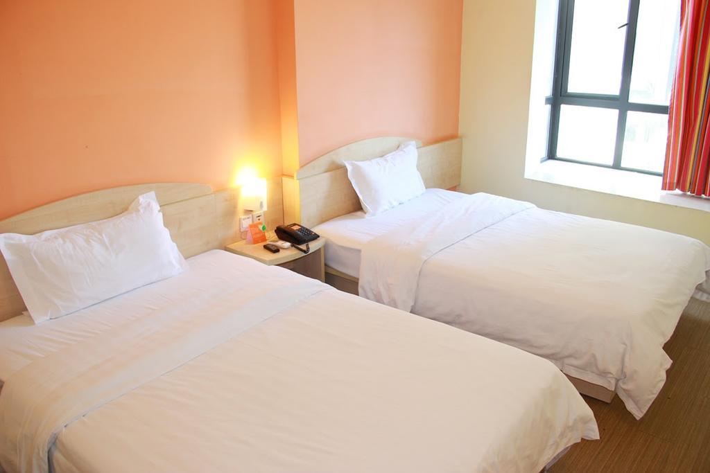 7Days Inn Haikou Hong Kong City 外观 照片